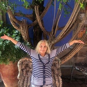 Meet your Posher, Esther